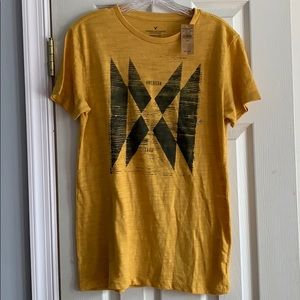 American Eagle t shirt